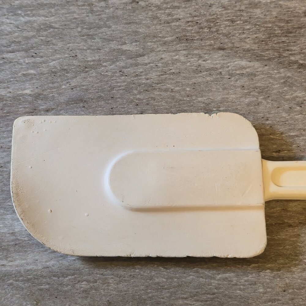 Vintage Pyrex Accessories White Spatula – Embossed Logo – 1980s/90s – Kitchen... - Picture 2 of 4